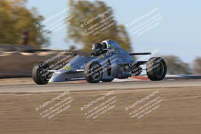 media/Oct-26-2025-CalClub SCCA (Sun) [[8ce1e69566]]/Group 6/Grapevine/